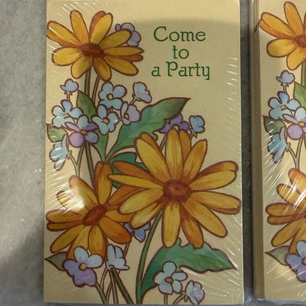 2 Packs (16) Vintage Party Invitations Yellow Flowers Daisies Retro Made USA New